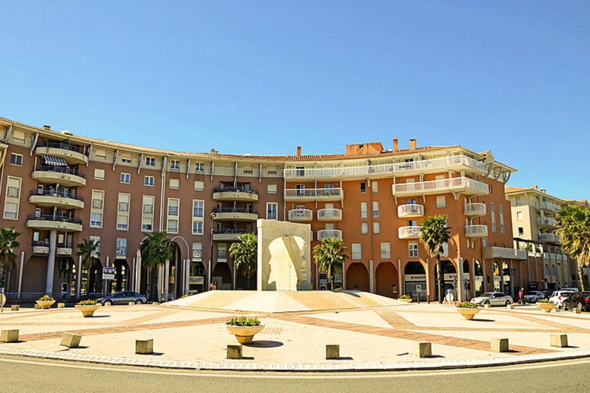 T2 Air-conditioned Port With Parking Appartement *
